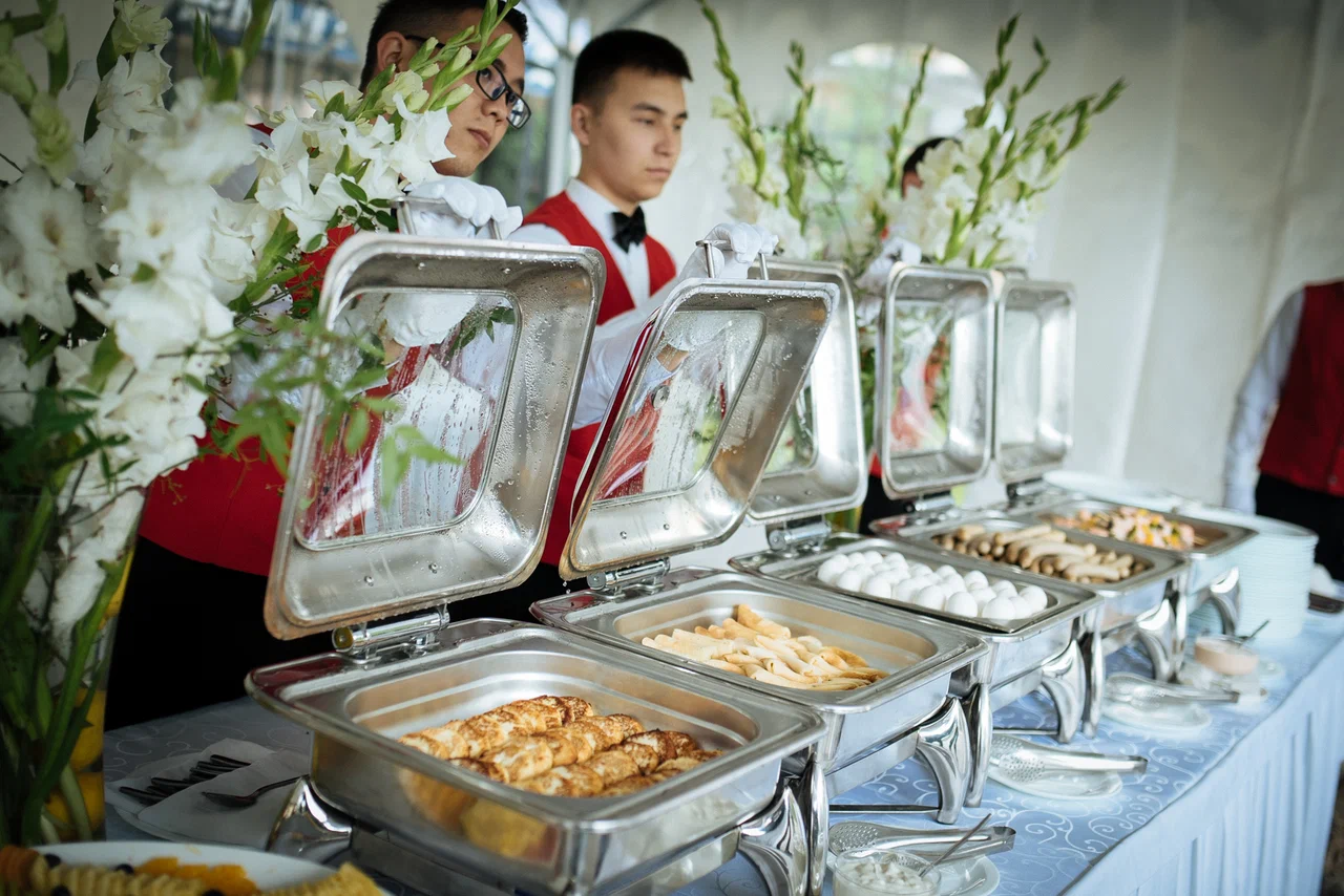 Exquisite Catering for Weddings and Banquets